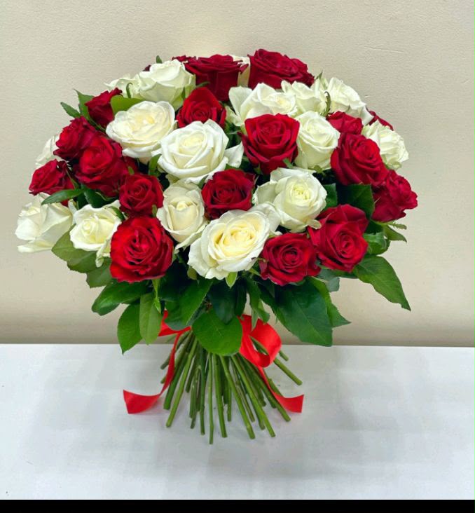 Premium Handcrafted Bouquet