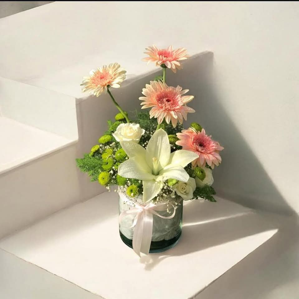 Elegant Flower Vase
